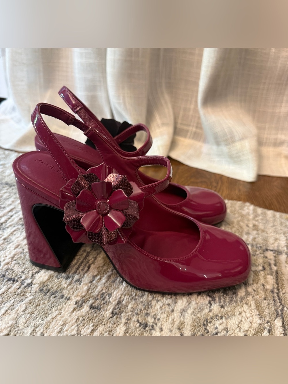 Brand new - Karl Lagerfeld Patent Mary Jane Pierra Heels, size 7